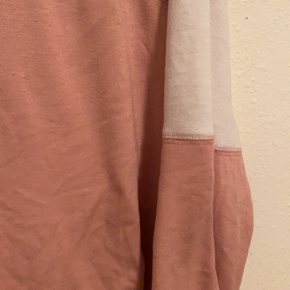 Pink - Picture 4 of 5